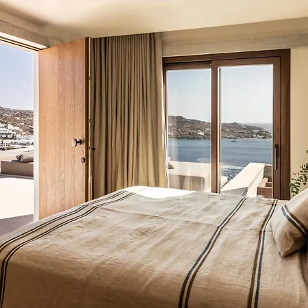 The Skyvilla Mykonos - A Landmark With Breathtaking Views Of The Psarou Bay *