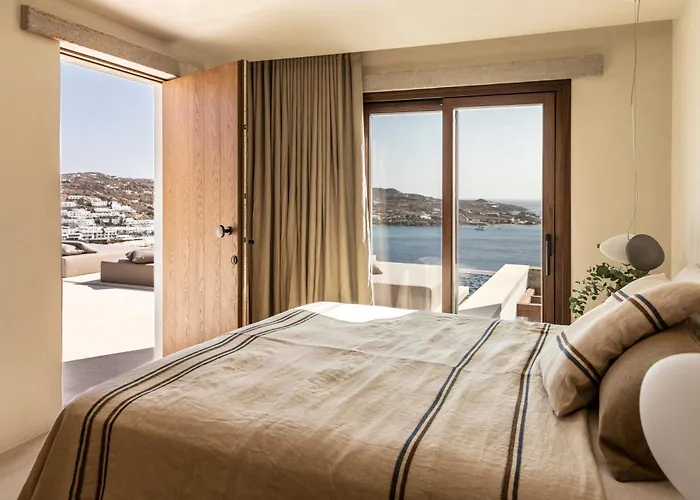 The Skyvilla Mykonos - A Landmark With Breathtaking Views Of The Psarou Bay *